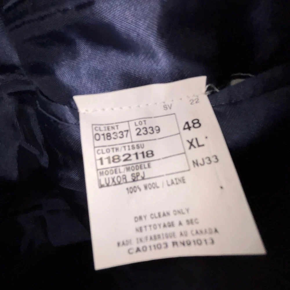 Jack Victor Blazer 48L XTall Blue 100% Wool Italian Fabric Canada Quiet Luxury